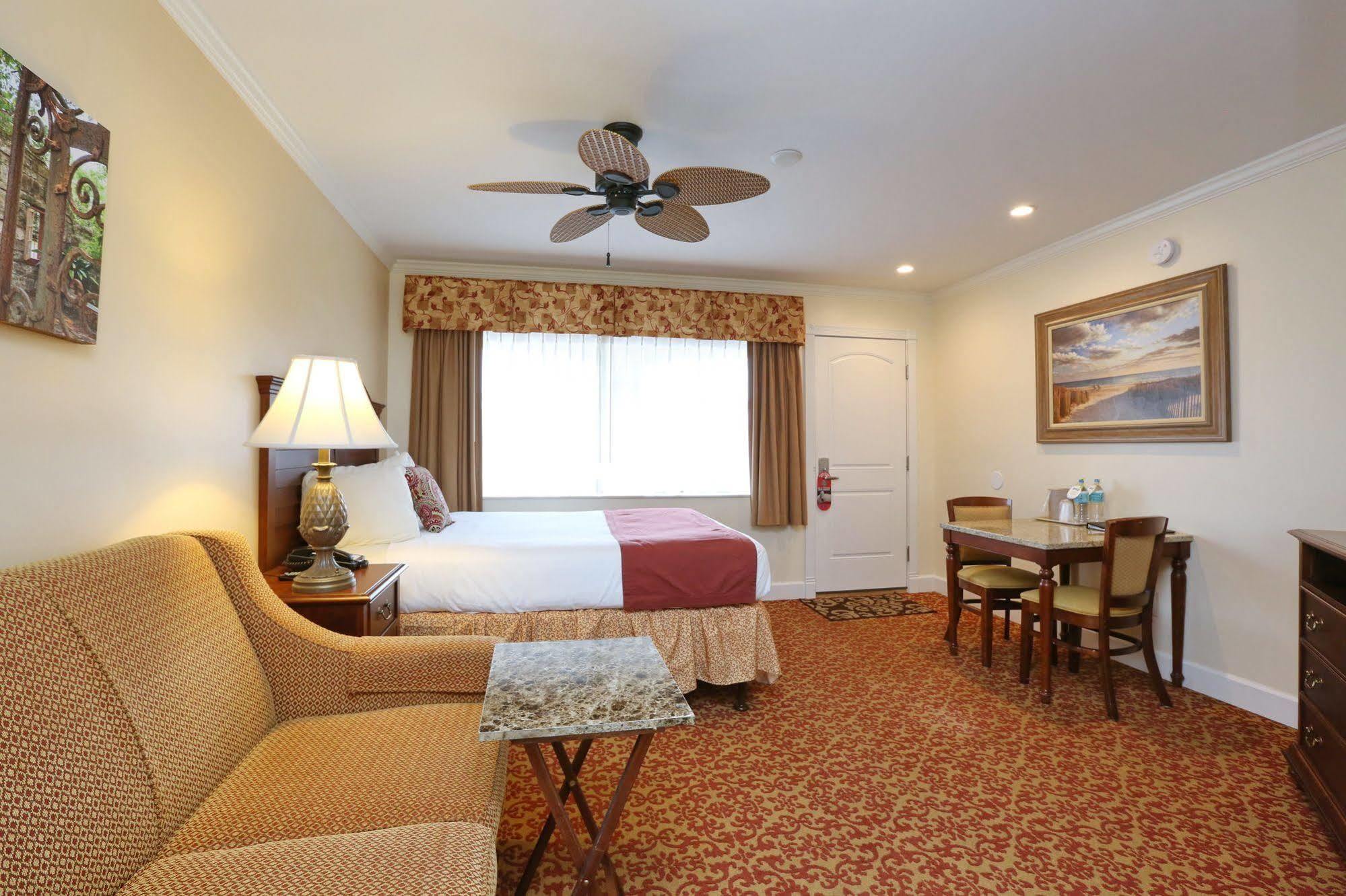 La Fiesta Ocean Inn & Suites St. Augustine Beach Екстер'єр фото